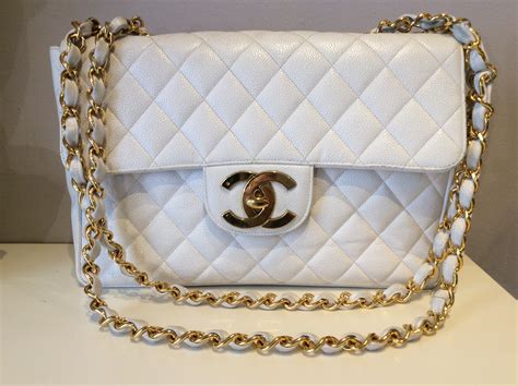 borsa chanel bianca con ciondoli|moda Chanel borse.